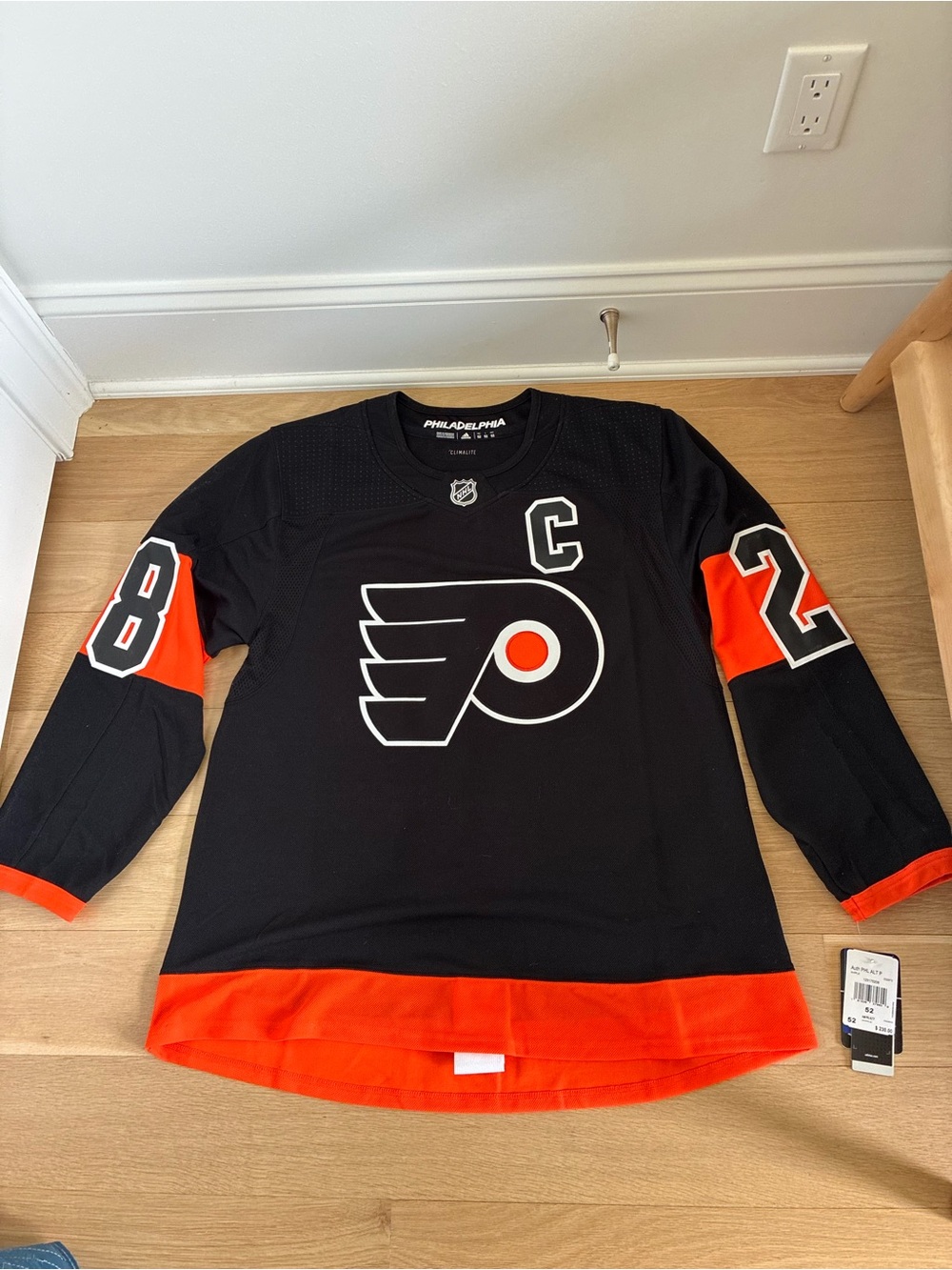 adidas Men’s Claude Giroux Philadelphia Flyers Orange and black Hockey Jersey